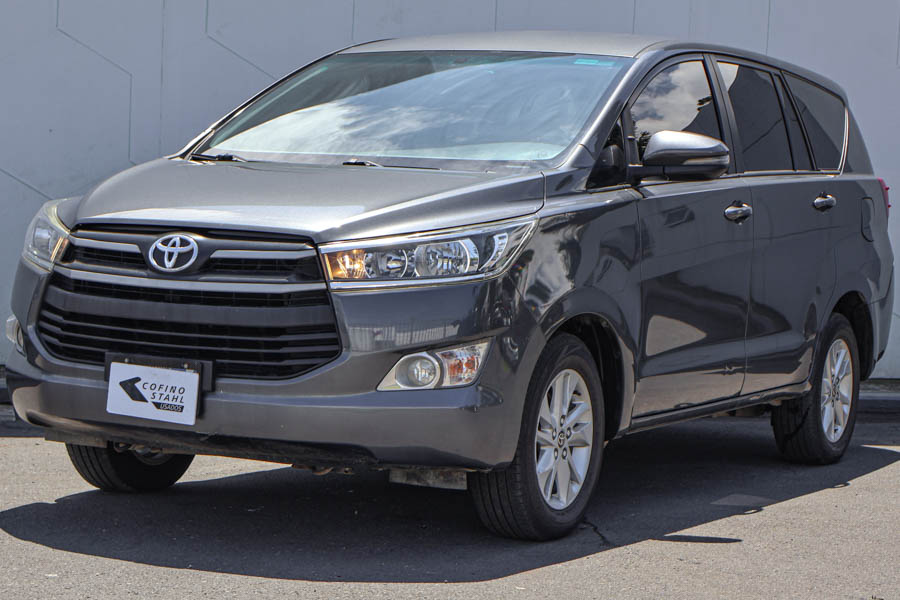TOYOTA INNOVA 2023 - 3374